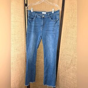 Women's Juniors Thread And Others Distressed Raw Hem Jeans Pants Size 13/31